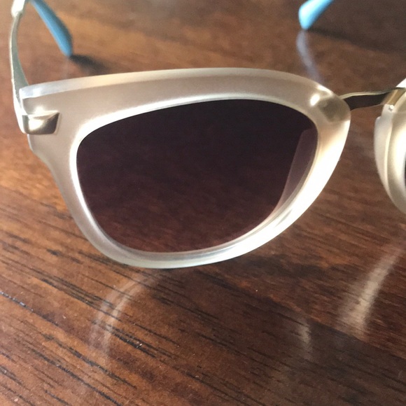 SOLD! Do not buy! NWT Toms Adeline Sunglasses - Picture 2 of 6